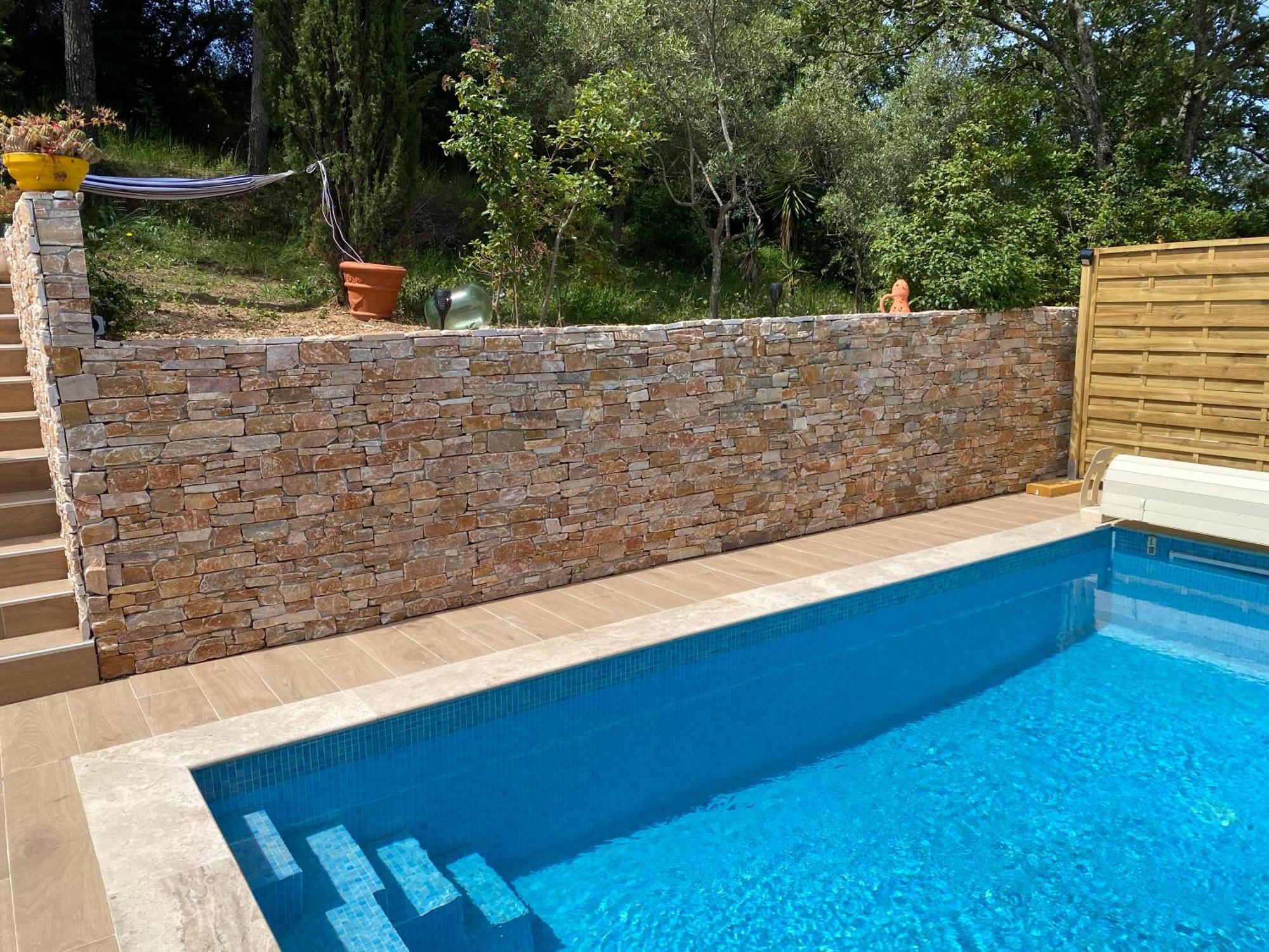 Magnifique Villa Avec Piscine, Sauna Et Hammam La Crau Luaran gambar